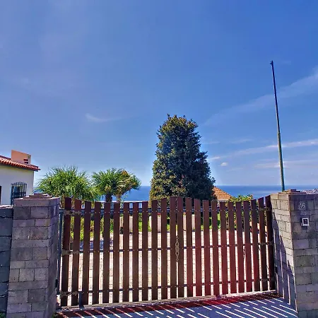 Avocado By Lovelystay * فونشال