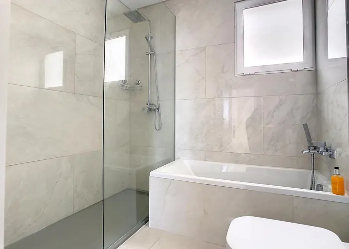 Avocado By Lovelystay * فونشال