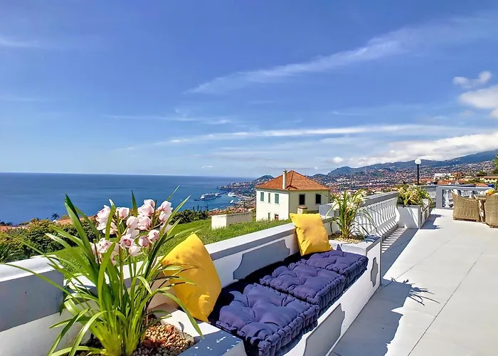 Avocado By Lovelystay * פונשל