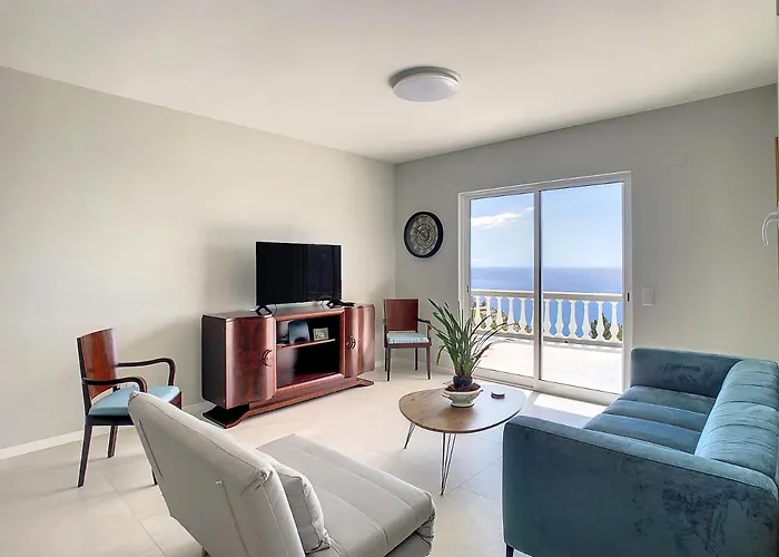 Avocado By Lovelystay *