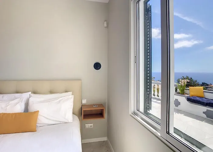 Avocado By Lovelystay Funchal (Madeira)